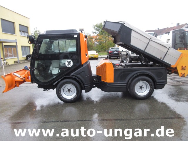 Nilfisk - CR3500 CityRanger Multicar Winterdienst Schneepflug und Streuer 4x4