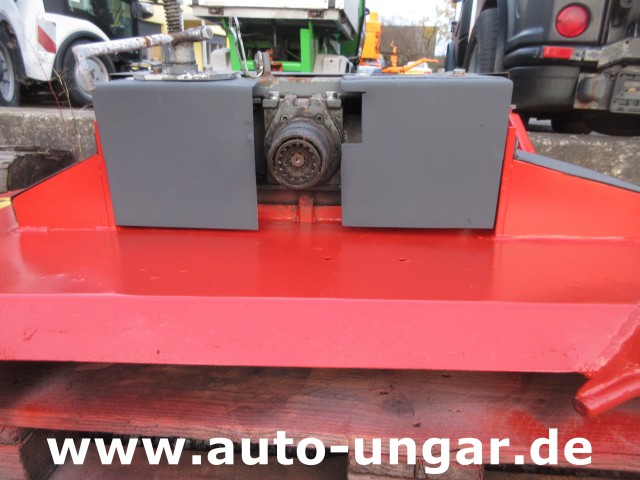 Aebi - TerraCut TC07 Hangmäher 3x3 mit Humus Mulcher