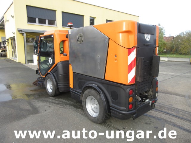 Nilfisk - CR3500 Geräteträger Kommunalfahrzeug 4x4 Kehrmaschine Schmidt Flexigo