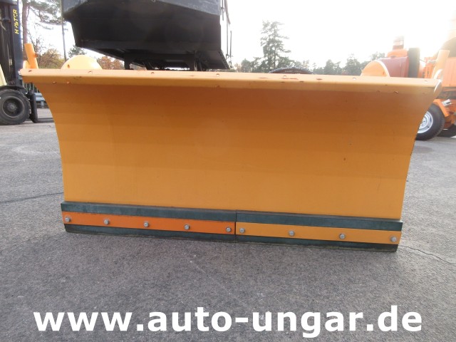 Nilfisk - CR 3500 Winterdienst - Paket Schneepflug Streuer Kipper - Pritsche