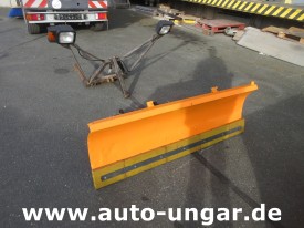 Pfau - Schneepflug 160cm Piaggio mit Fahrzeugträger