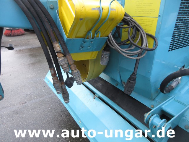 Kässbohrer - BeachTech STR 2000 Cribleuse de Plage  BeachCleaner Strandreiniger عمال تنظيف الشاطئ