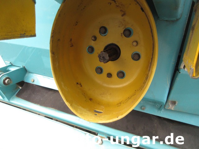 Kässbohrer - BeachTech STR 2000 Cribleuse de Plage  BeachCleaner Strandreiniger عمال تنظيف الشاطئ