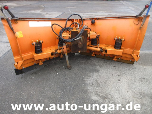 Flötzinger - DKV Vario - Schneepflug 230cm - 260cm Winterdienst