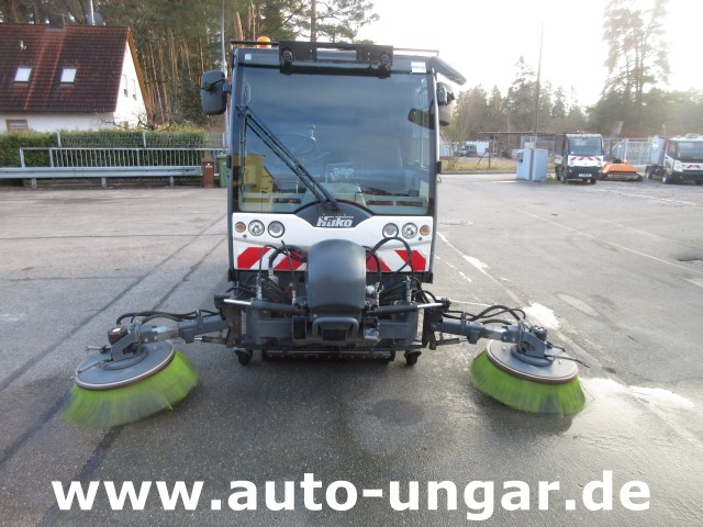Hako - CityMaster CM2000 2 Besen Baujahr 2015 Kehrmaschine 4-Rad-Lenkung