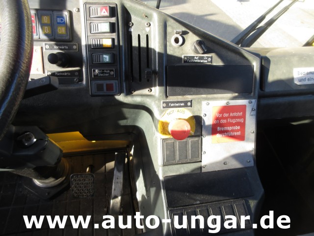 Multicar - M26 Lechmotoren GPU Ground Power Unit - used GSE - 28V DC & 115V 400Hz