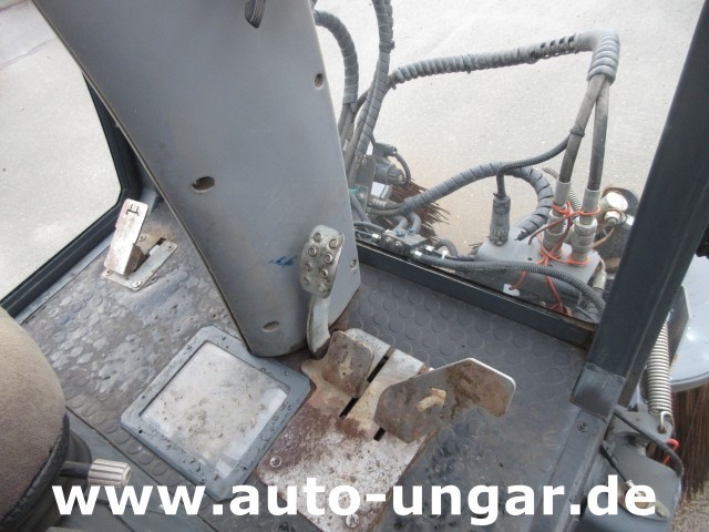 Hako - Citymaster CM 1200  Kleinkehrmaschine 4x4 Geräteträger