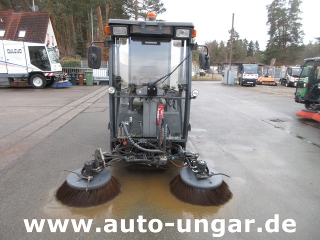 Hako - Citymaster CM 1200  Kleinkehrmaschine 4x4 Geräteträger