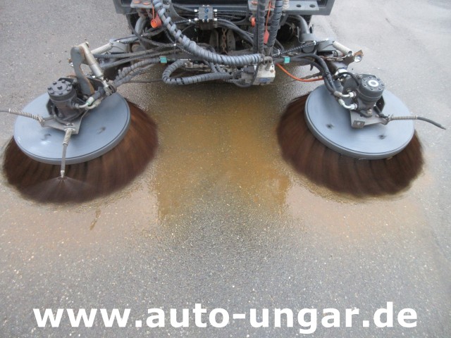 Hako - Citymaster CM 1200  Kleinkehrmaschine 4x4 Geräteträger