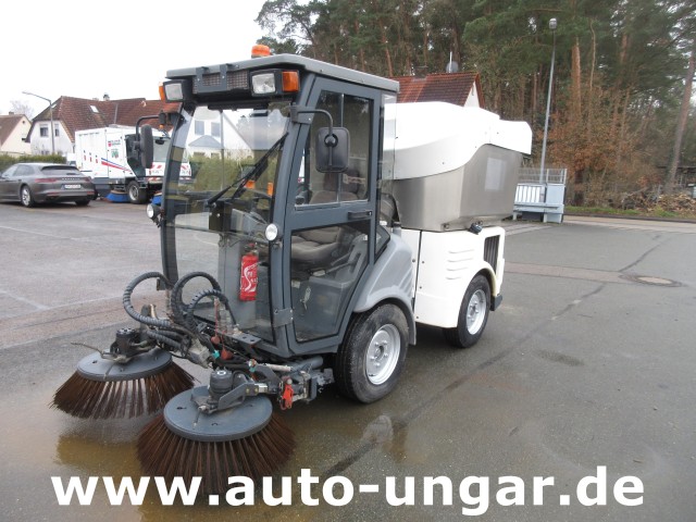 Hako - Citymaster CM 1200  Kleinkehrmaschine 4x4 Geräteträger