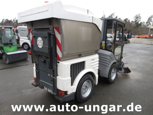 Hako - Citymaster CM 1200  Kleinkehrmaschine 4x4 Geräteträger