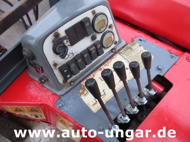 Moffett - M4 M25.4 4-Wege Mitnahmestapler Allrad Gabelstapler Hiab