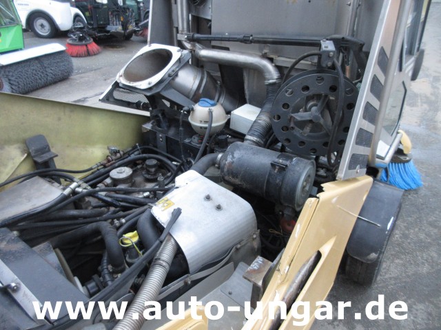 Tennant - Applied 636 HS Green Machine 4x4 Kehrmaschine