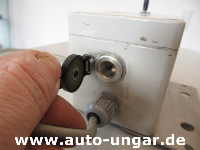 Rauch - EF 26 elektronischer Dosierschieber für Trichterstreuer 2056025