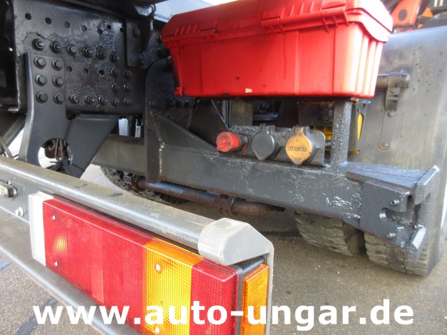 Iveco - Trakker 360 Kipper Allrad 4x4 Kran Palfinger PK 9002 Kommunalhydraulik Winterdienst Euro 5