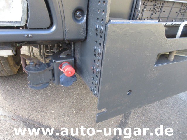 Iveco - Trakker 360 Kipper Allrad 4x4 Kran Palfinger PK 9002 Kommunalhydraulik Winterdienst Euro 5