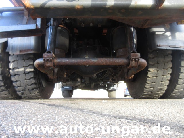 Iveco - Trakker 360 Kipper Allrad 4x4 Kran Palfinger PK 9002 Kommunalhydraulik Winterdienst Euro 5