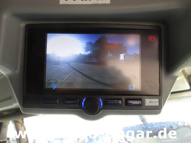 Johnston - CN401 Bucher 5006 Kehrmaschine aus 2018 mit 3. Besen Euro 6 Motor Kärcher