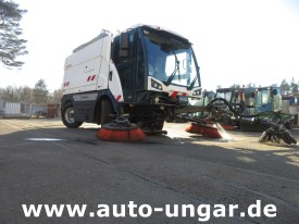 Johnston - CN401 Bucher 5006 Kehrmaschine aus 2018 mit 3. Besen Euro 6 Motor Kärcher