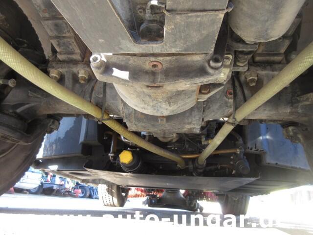 Johnston - CN401 Bucher 5006 Kehrmaschine aus 2018 mit 3. Besen Euro 6 Motor Kärcher