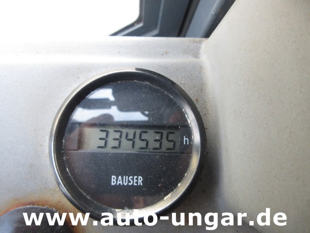 Hako - CityMaster CM1200 Winterdienst 4x4 mit Schneepflug und Salzstreuer