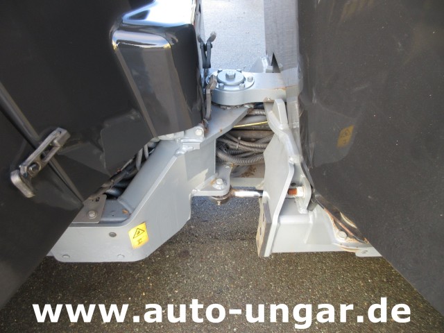 Kärcher - MIC 84 Geräteträger 4x4 mit Frontlader Hoflader Radlader Kommunalfahrzeug