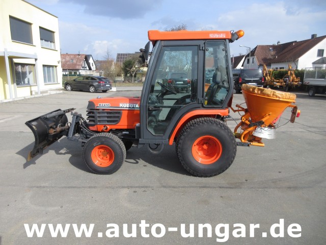 Kubota - B2410 4x4 Kommunaltraktor mit Winterdienstausrüstung Schneepflug & Streuer