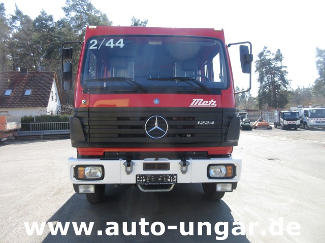 Mercedes - 1224 AF 4x4 Metz LF16 Feuerwehr Doka 9-Sitzer Sperren