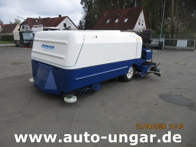 Dupon - OKAY 3000 Gas Iceresurfacer Eisbearbeitungsmaschine Surfaceuse