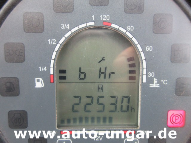 Nilfisk - CityRanger CR 3500 Schmidt Kehrmaschine 4x4 mit Kärcher Druckreiniger