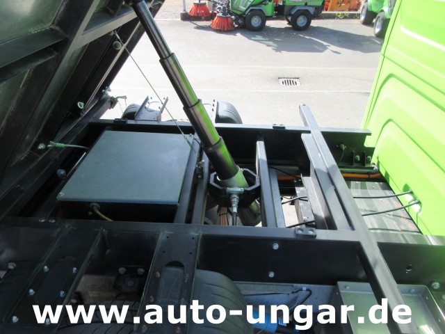 EVUM Motors - ACAR Elektrofahrzeug 4x4 Kipper Allrad full electric zero emission