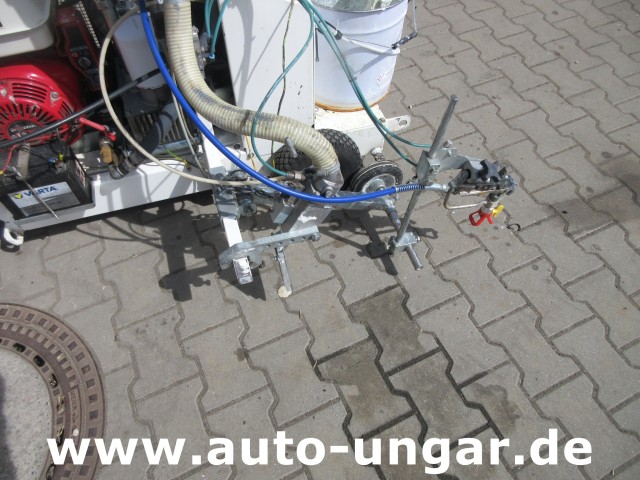 Graco - LineDriver Speeflo 4900 XLT Airless Roadmarking Machine Perls Computer