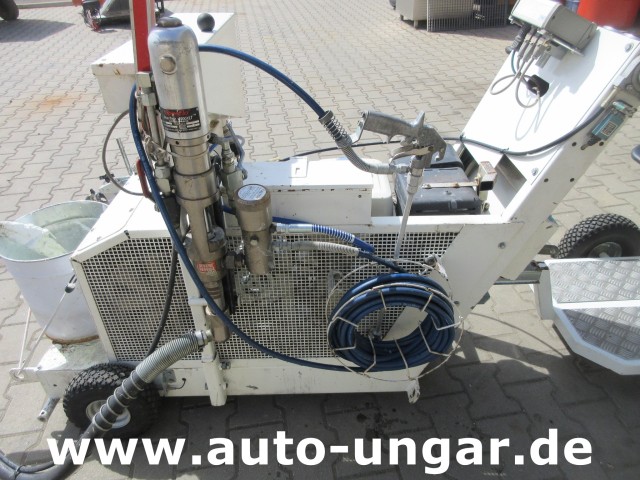 Graco - LineDriver Speeflo 4900 XLT Airless Roadmarking Machine Perls Computer