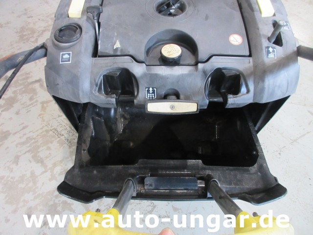 Kärcher - Professional KM75 / 40 W P Hallenkehrmaschine Honda Motor Antrieb