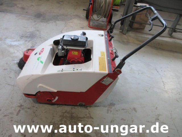 RCM - Brava 600 HT 1 Parkplatzkehrmaschine walk-behind sweeper mit Antrieb