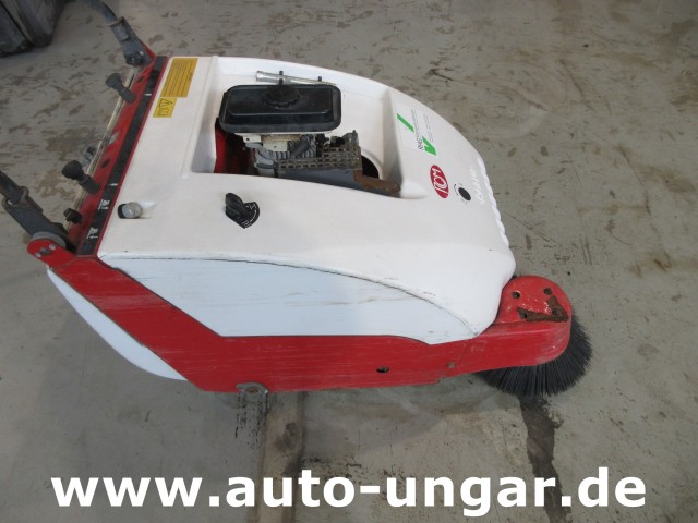 RCM - Brava 600 HT 1 Parkplatzkehrmaschine walk-behind sweeper mit Antrieb