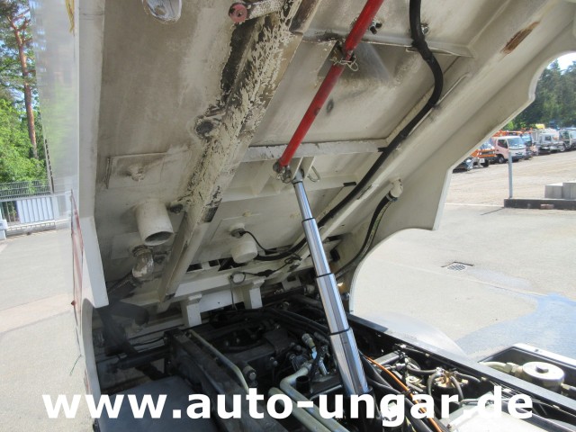 Multicar - Tremo X56 CMAR Hybre 2000 EU5  Allrad 4x4x4 Schwemmfahrzeug Streetwasher