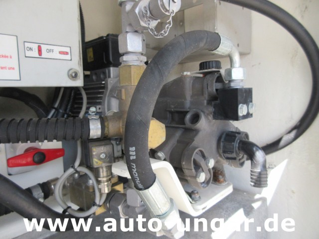 Multicar - Tremo X56 CMAR Hybre 2000 EU5  Allrad 4x4x4 Schwemmfahrzeug Streetwasher