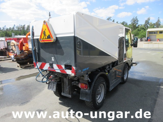 Holder - Rasco Muvo Cristal CH 3000 BP Schwemmfahrzeug 4x4x4 aus 2017 Streetwasher
