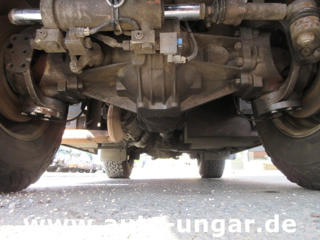 Holder - Rasco Muvo Cristal CH 3000 BP Schwemmfahrzeug 4x4x4 aus 2017 Streetwasher