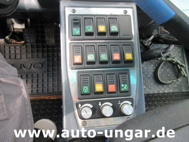 Holder - Rasco Muvo Cristal CH 3000 BP Schwemmfahrzeug 4x4x4 aus 2017 Streetwasher
