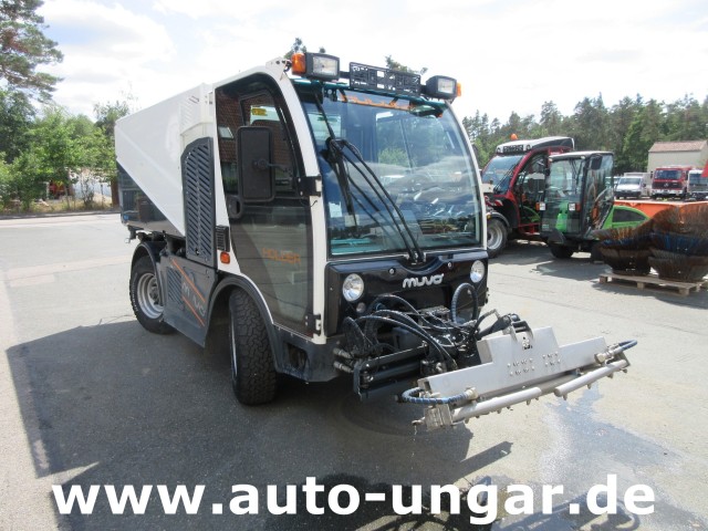Holder - Rasco Muvo Cristal CH 3000 BP Schwemmfahrzeug 4x4x4 aus 2017 Streetwasher