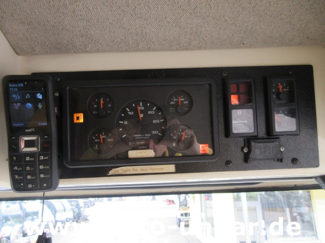 Ravo - 560 Kehrmaschine mit 3. Besen Euro 5 Baujahr 2013 Kommunalfahrzeug