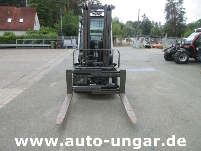 Nissan - DX 30 UniCarriers aus 2018 Meyer Drehgerät Diesel Zinkenversteller 470cm