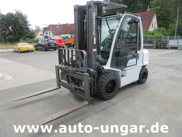 Nissan - DX 30 UniCarriers aus 2018 Meyer Drehgerät Diesel Zinkenversteller 470cm