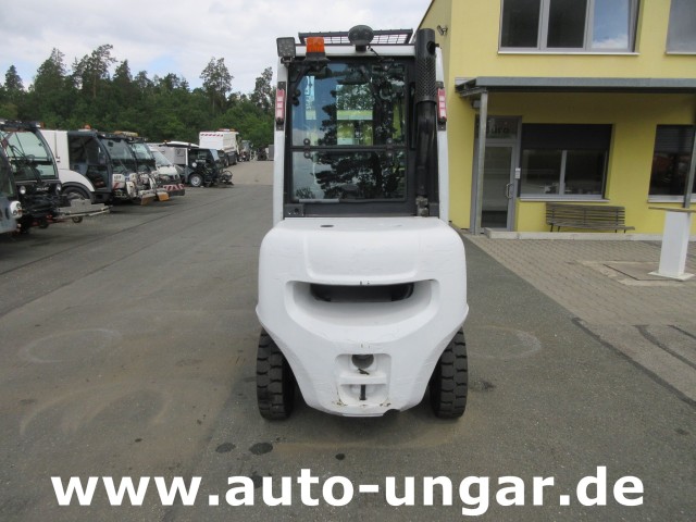 Nissan - DX 30 UniCarriers aus 2018 Meyer Drehgerät Diesel Zinkenversteller 470cm
