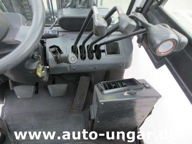 Nissan - DX 30 UniCarriers aus 2018 Meyer Drehgerät Diesel Zinkenversteller 470cm