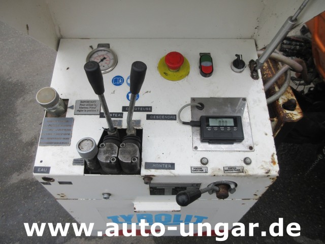 Ausa - M200H 4x2x4 Baujahr 2015 mit Tyrolit Bohrer und Wasserfass