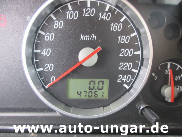 Ford - Mondeo Ghia 1.8l Benzin Limousine 1. Hand erst 47'km