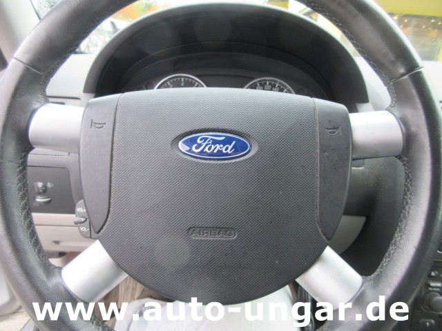 Ford - Mondeo Ghia 1.8l Benzin Limousine 1. Hand erst 47'km
